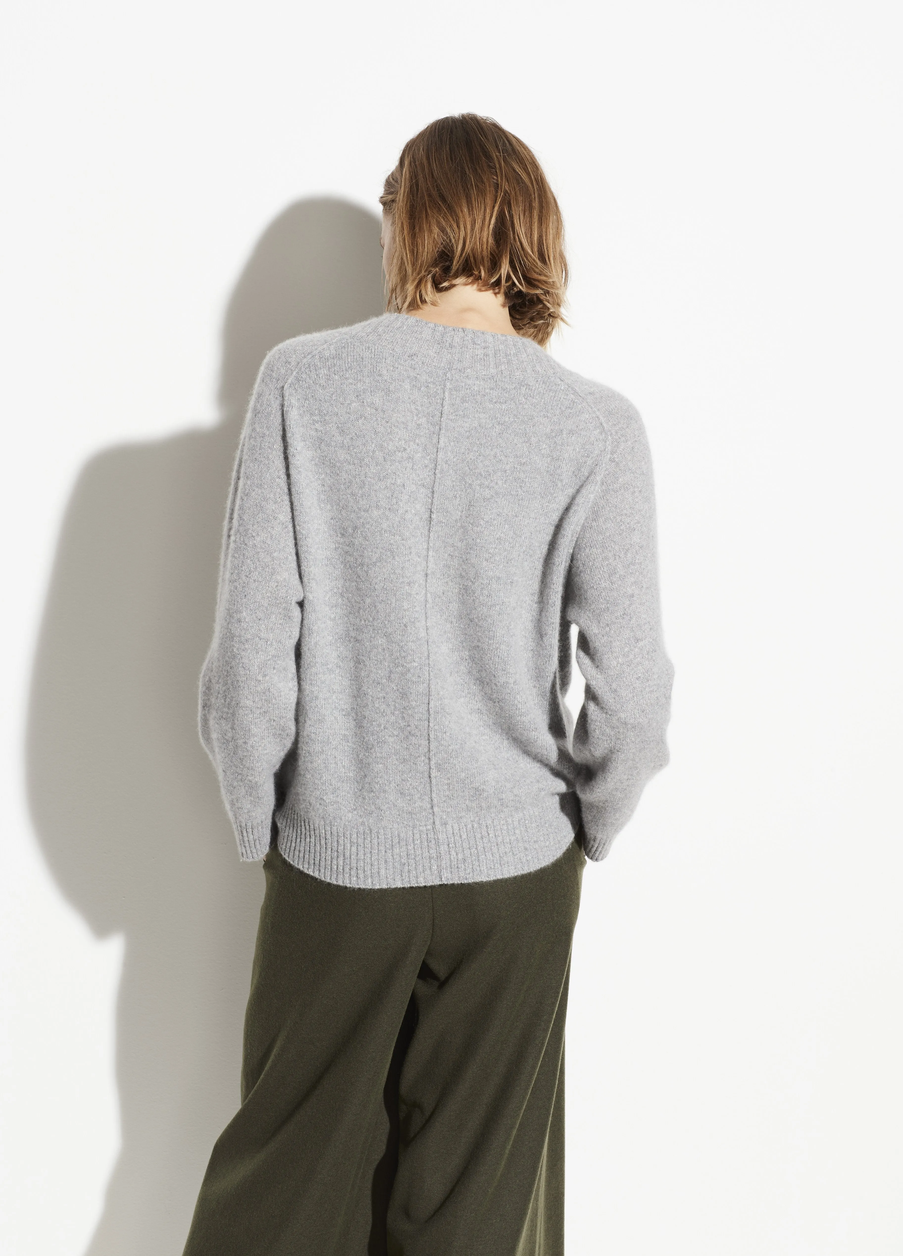 Band Collar Raglan Pullover in Medium Heather Grey