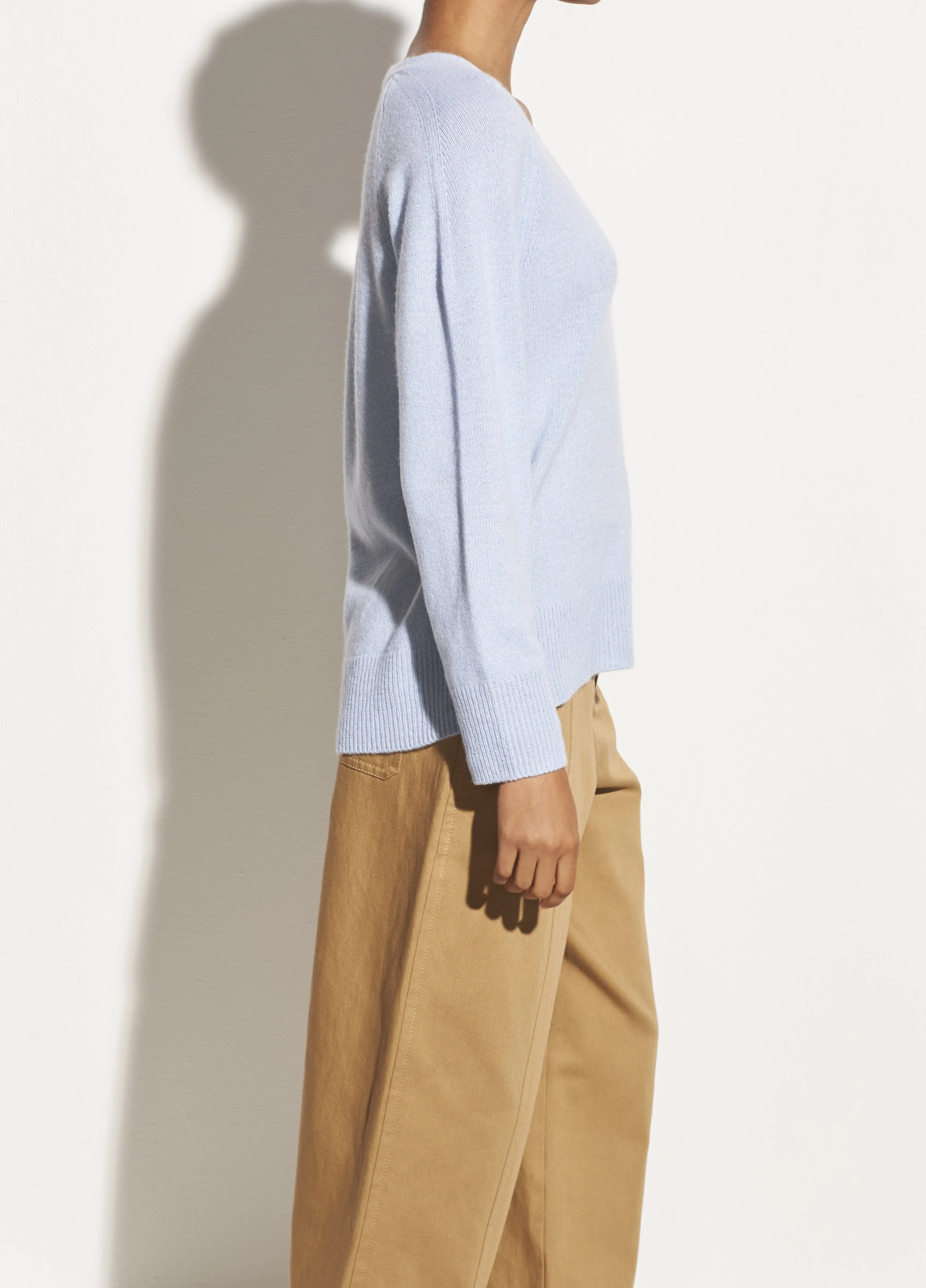 Marled Wool Cashmere V-Neck in Powder Blue