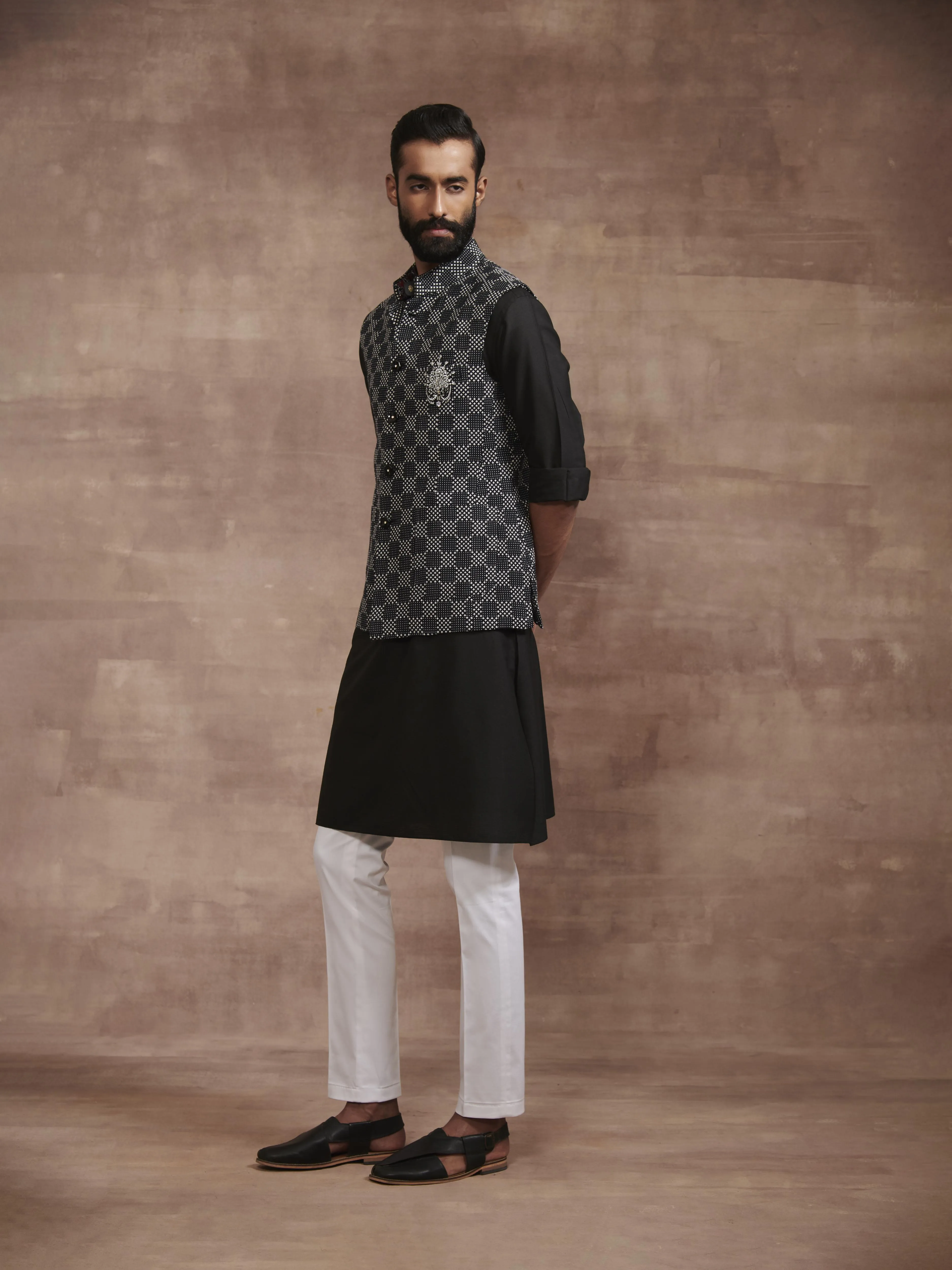 THE B&W ELEGANTE WAISTCOAT