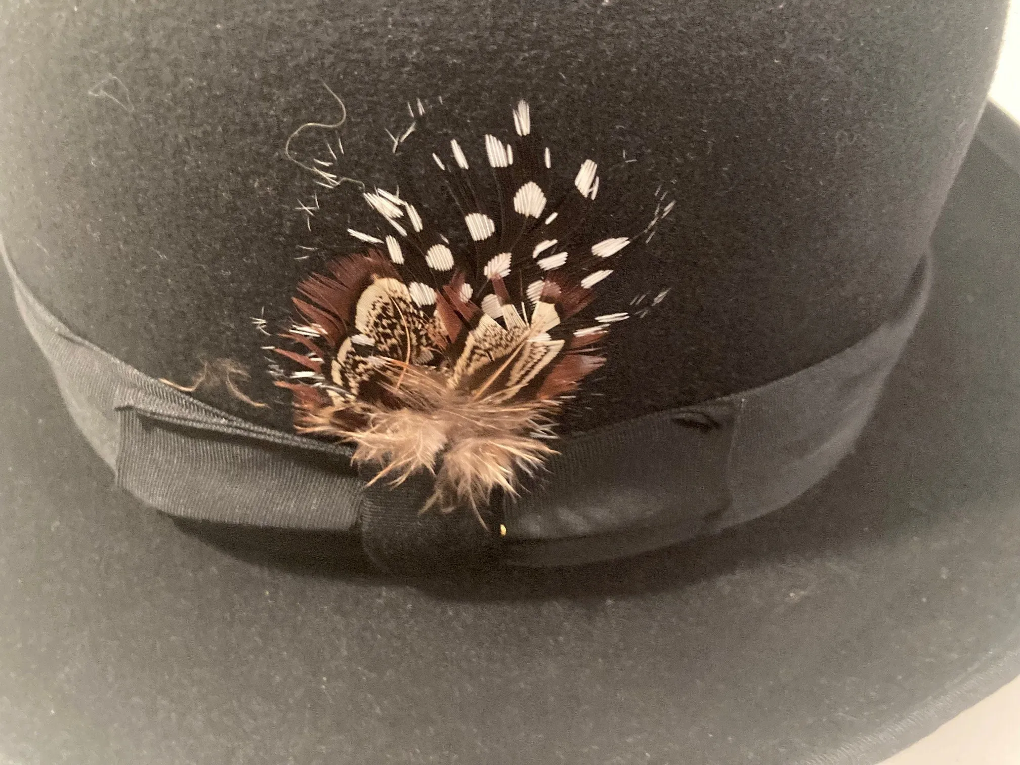 Vintage Mens Black Hat, Stacy Adams, Wool, Size M, Black Trim, Feathers, Nice, Quality, Cowboy, Western Wear, Rancher